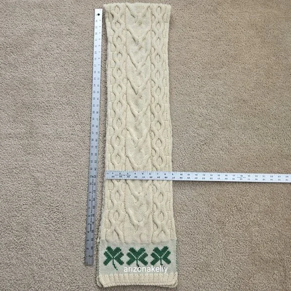 Aran Woolen Mills Merino Wool Scarf with Shamrocks Ireland - Picture 3 of 10
